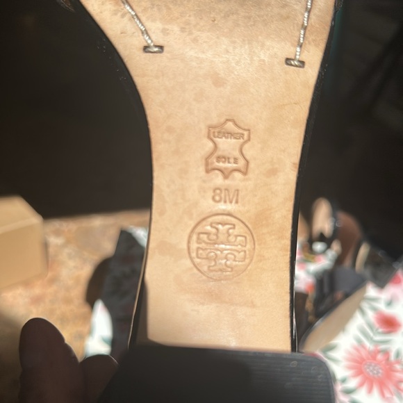 Tory Burch Trudy Block Heel Size 8 - Picture 8 of 8